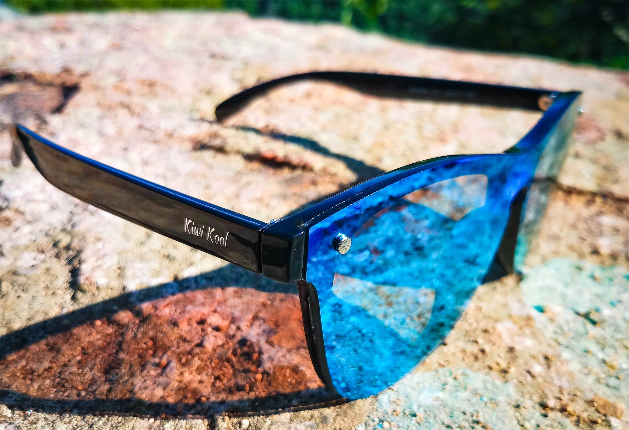 90s sunglasses blue