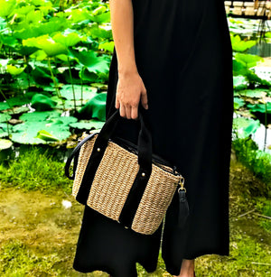 Ladies sustainable fashion straw handbag